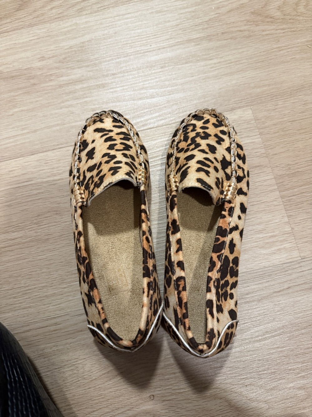 Leopard Print Slip-On Moccasin Flats